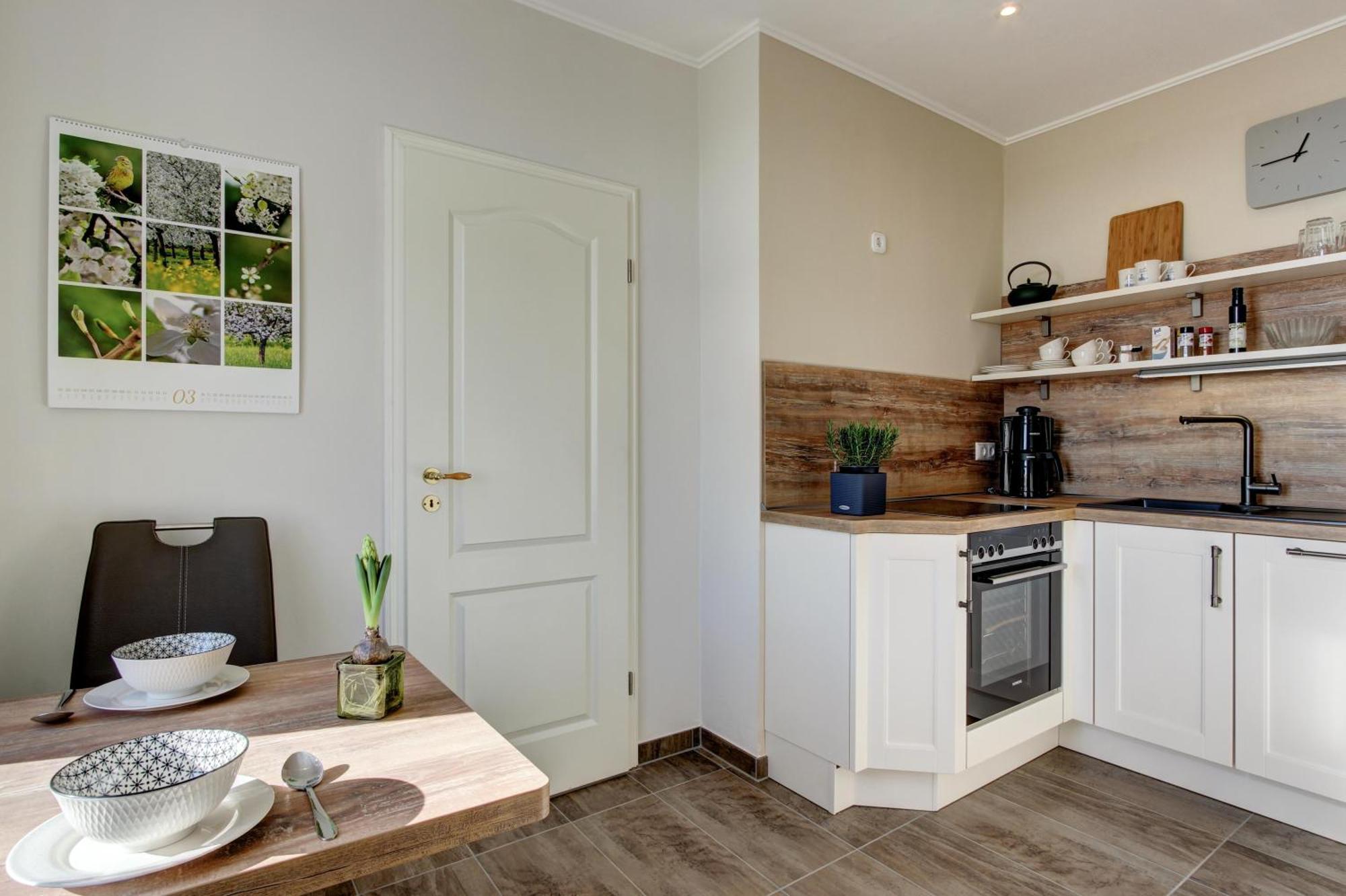 Villa Fernsicht - Wohnung Nr 1 - Mit Meerblick ザスニッツ エクステリア 写真